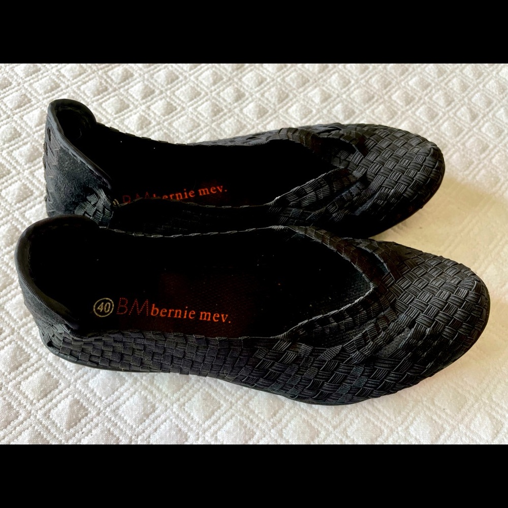 Bernie Mev. flats, size 40. Worn once.